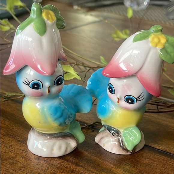 Other - Vintage 1960’s Anthropomorphic Blue Bird Salt and Pepper Shakers with Tulip Hats